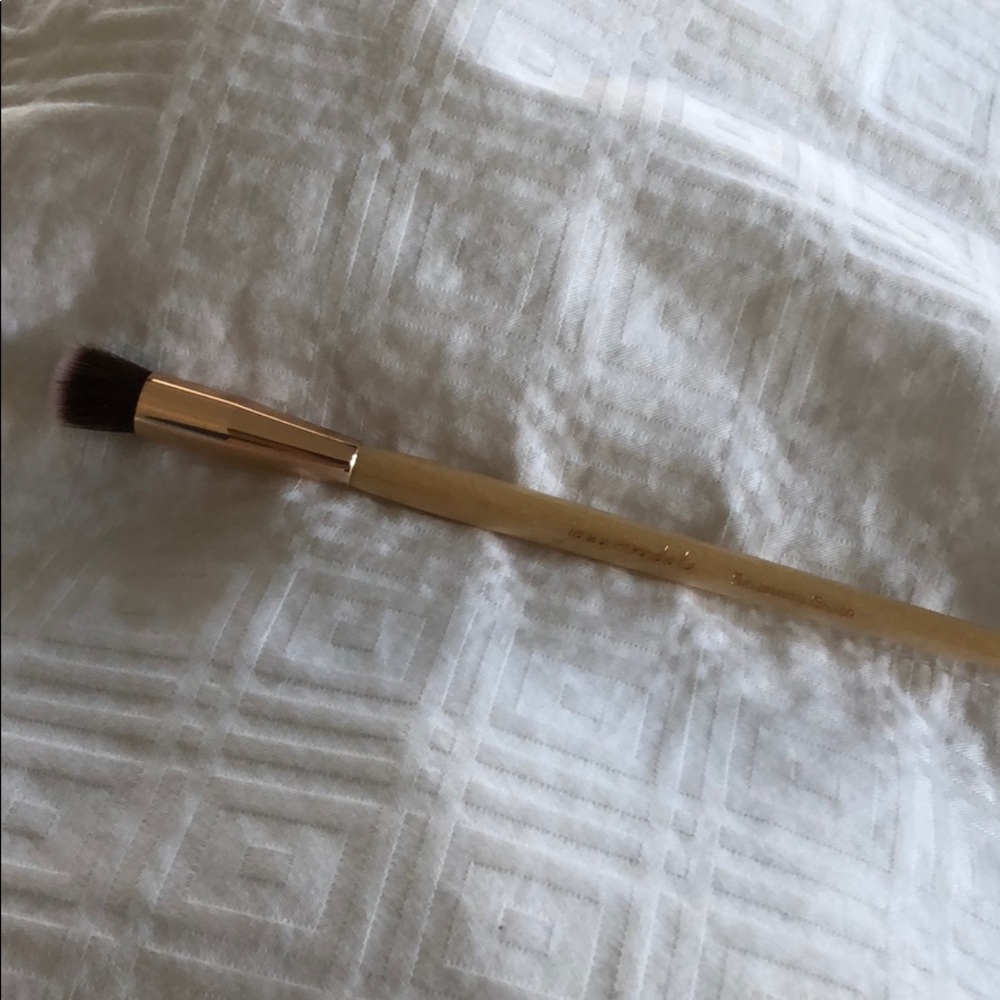 Jane Iredale sculpting brush